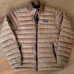 Patagonia men's down sweater small